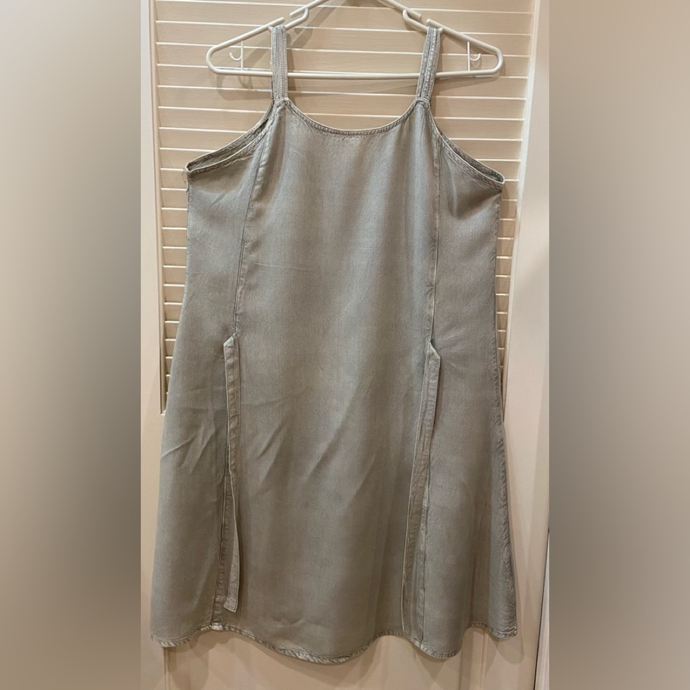 Sundress (Embroidered) - Picture 2 of 4